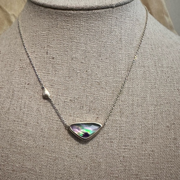 Kendra Scott Necklace - Picture 3 of 5